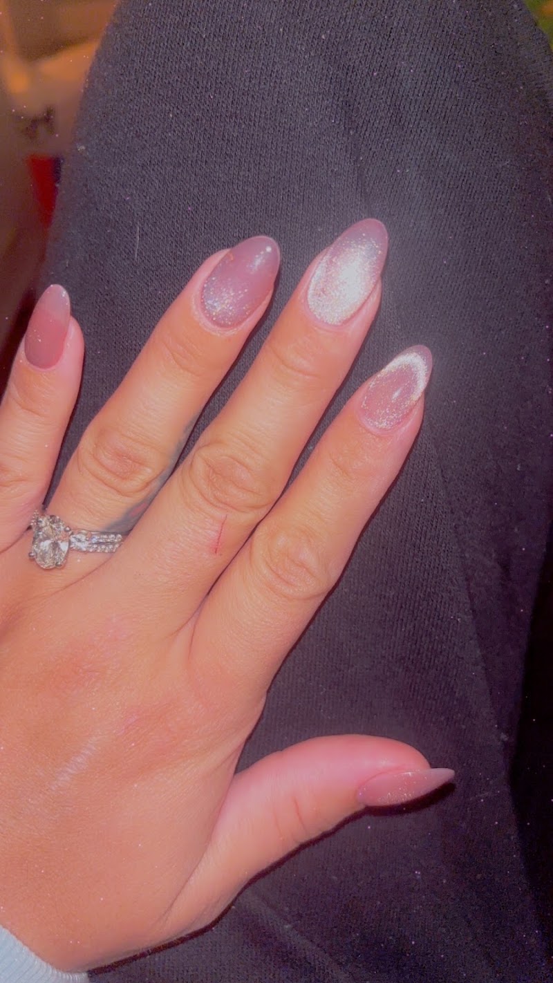 Shiny Nails & Spa, nail salon in Falmouth, MA, photo 2 of 10